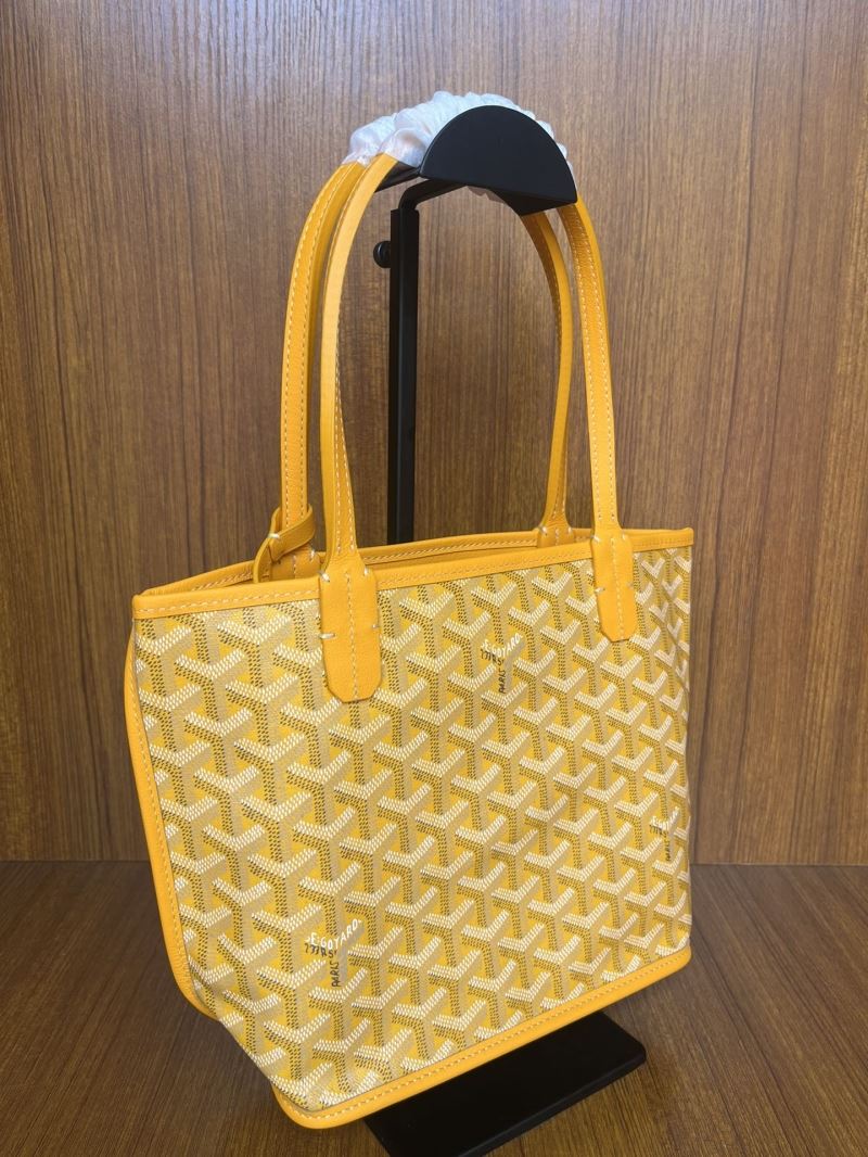 Goyard Shopping Bags